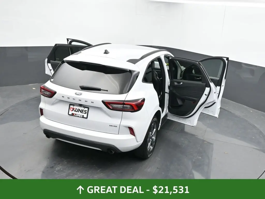 2023 Ford Escape ST-Line photo 46