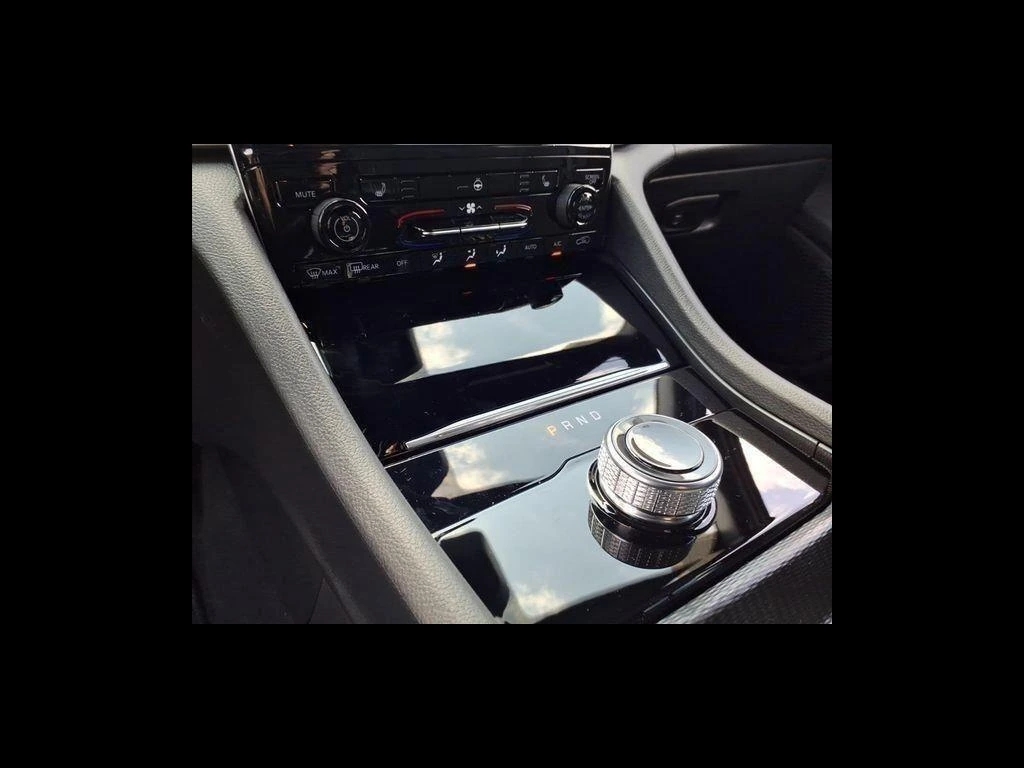 2025 Jeep Grand Cherokee Laredo - Photo 9
