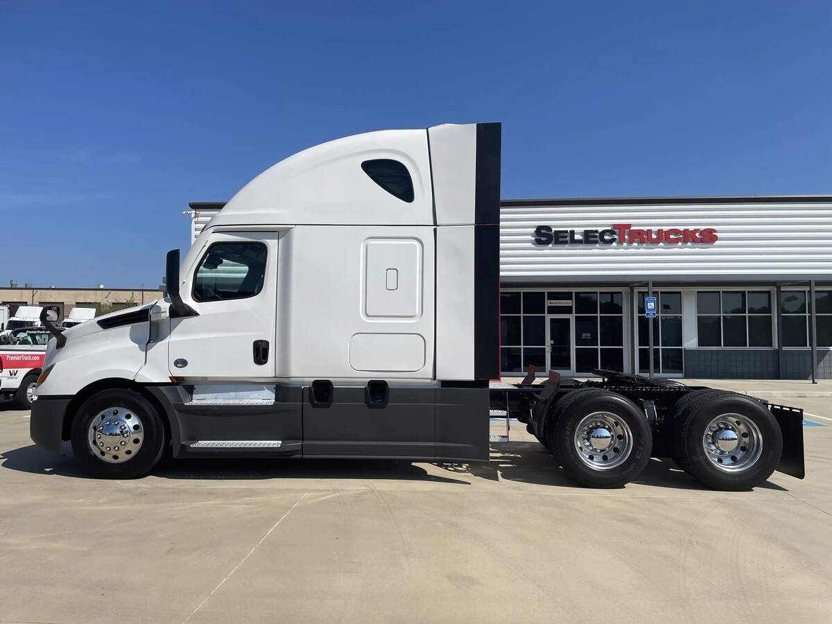 2026 Freightliner Cascadia - image 35