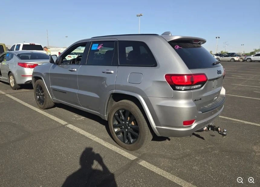 Used 2020 Jeep Grand Cherokee Altitude with VIN 1C4RJFAG8LC173108 for sale in Kansas City