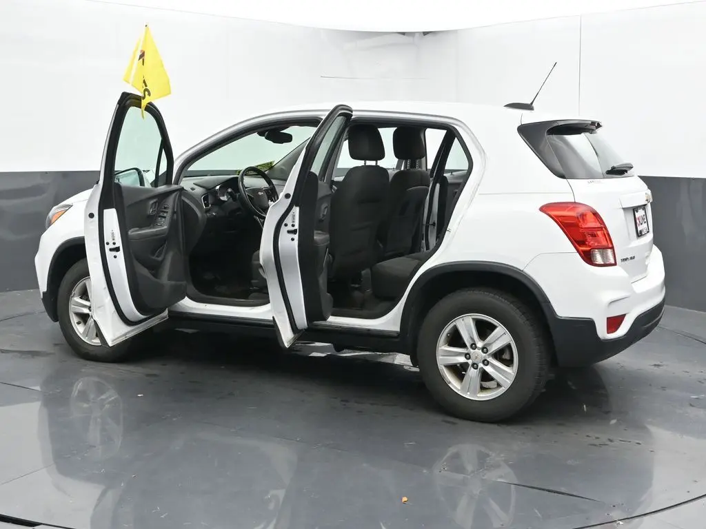 2018 Chevrolet Trax LS photo 40