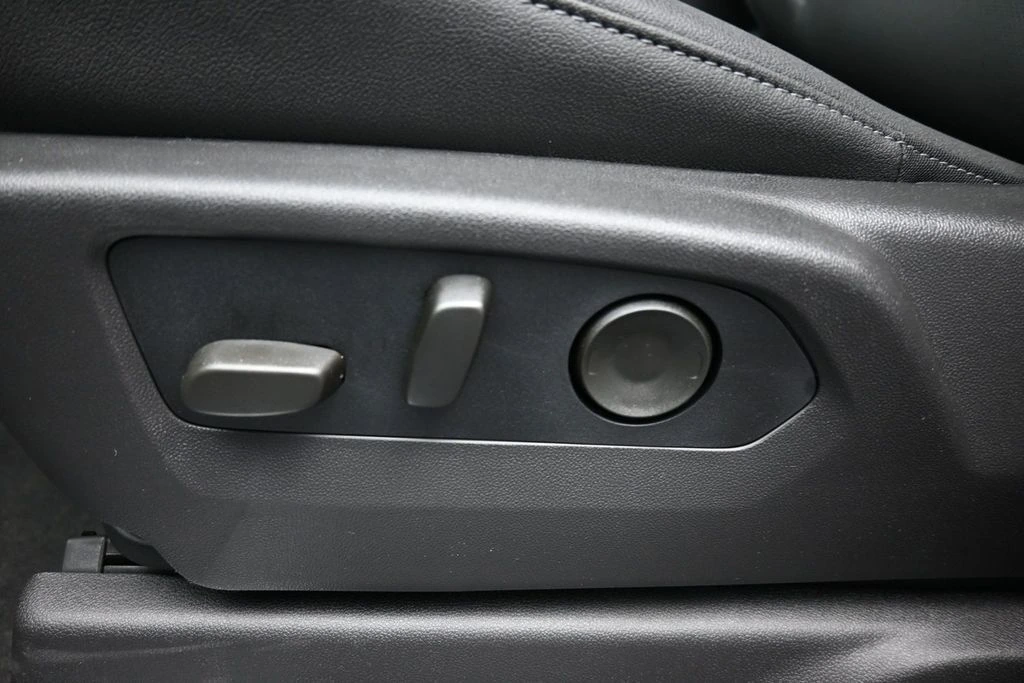 2026 GMC Sierra 1500 SLT - Photo 24