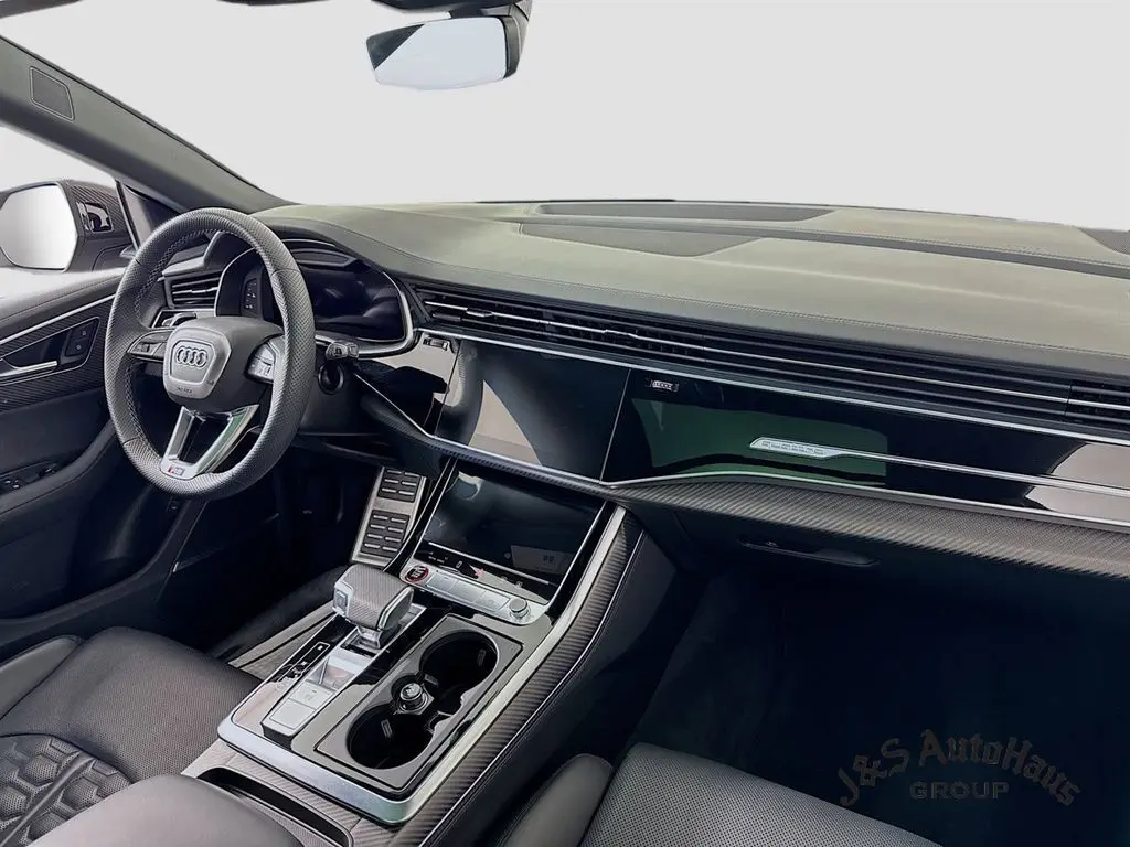 2023 Audi RS Q8 photo 26