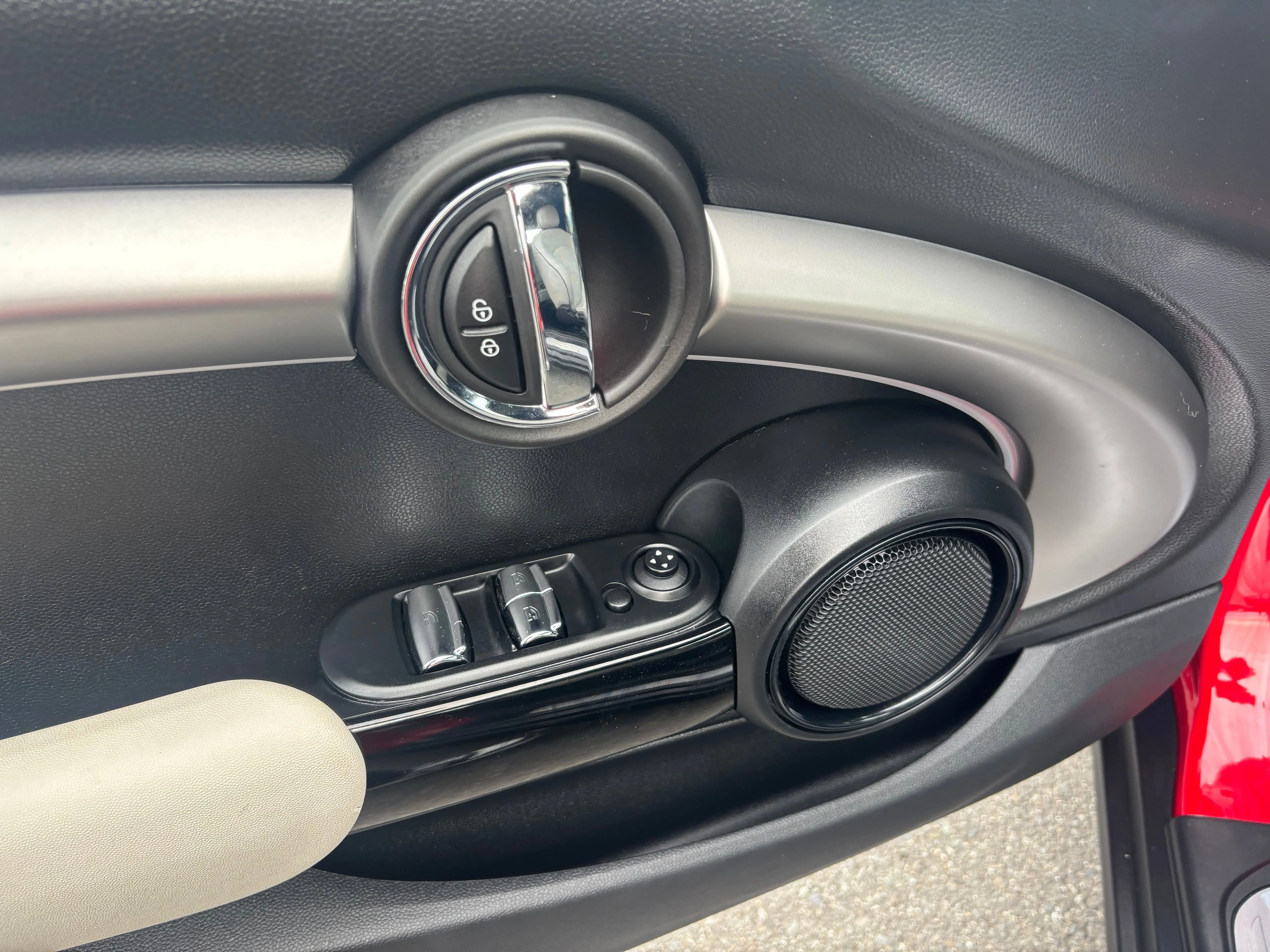 2020 Mini Cooper Convertible Signature photo 5