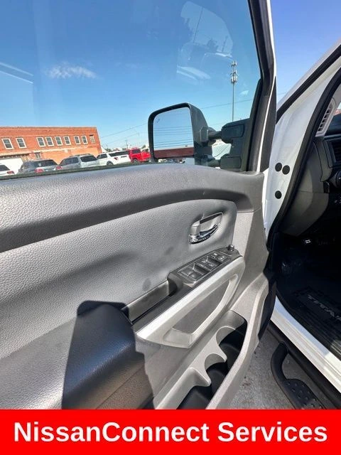 2024 Nissan Titan SV - Photo 19