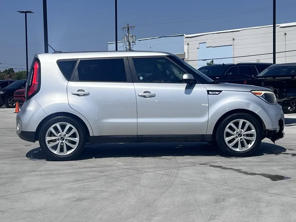 2018 Kia Soul Plus photo 5