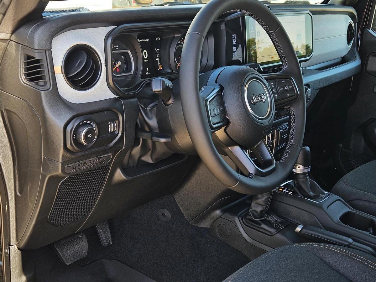 2025 Jeep Wrangler 4-Door Sport S - Photo 9