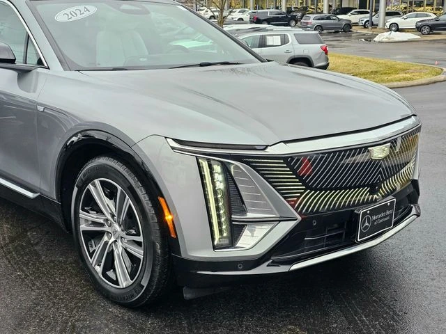 Used 2024 Cadillac LYRIQ Luxury 1 with VIN 1GYKPPRL4RZ107274 for sale in Cincinnati, OH