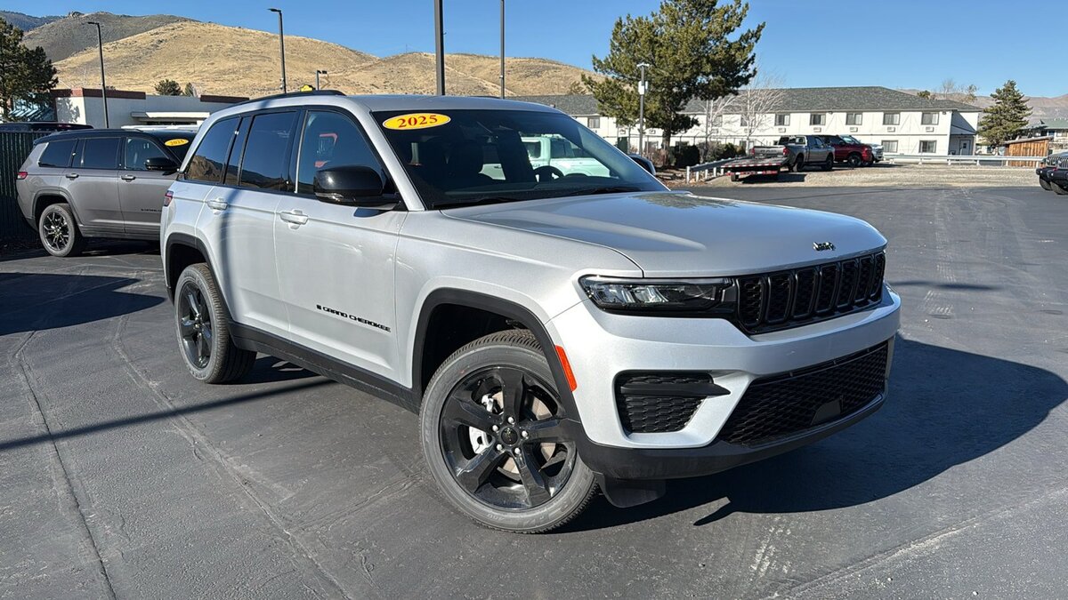 2025 Jeep Grand Cherokee
