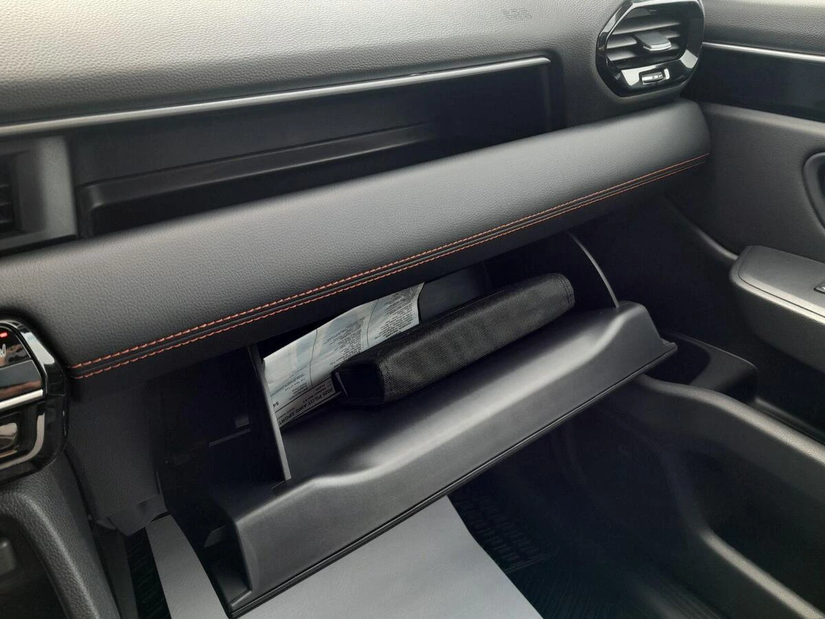 2025 Honda Pilot Sport - Photo 32