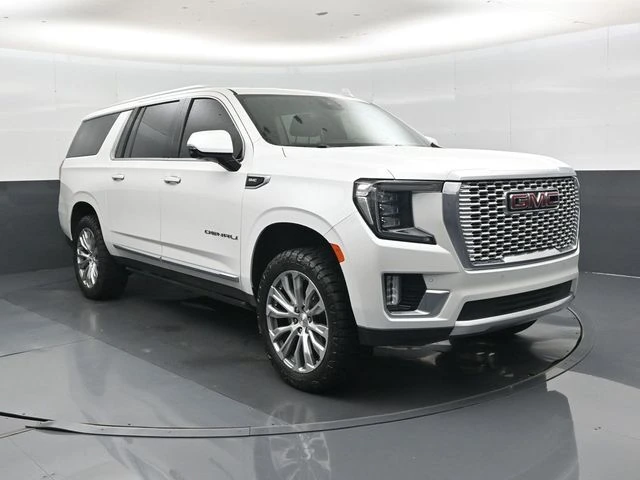 2023 GMC Yukon Denali AWD's photo