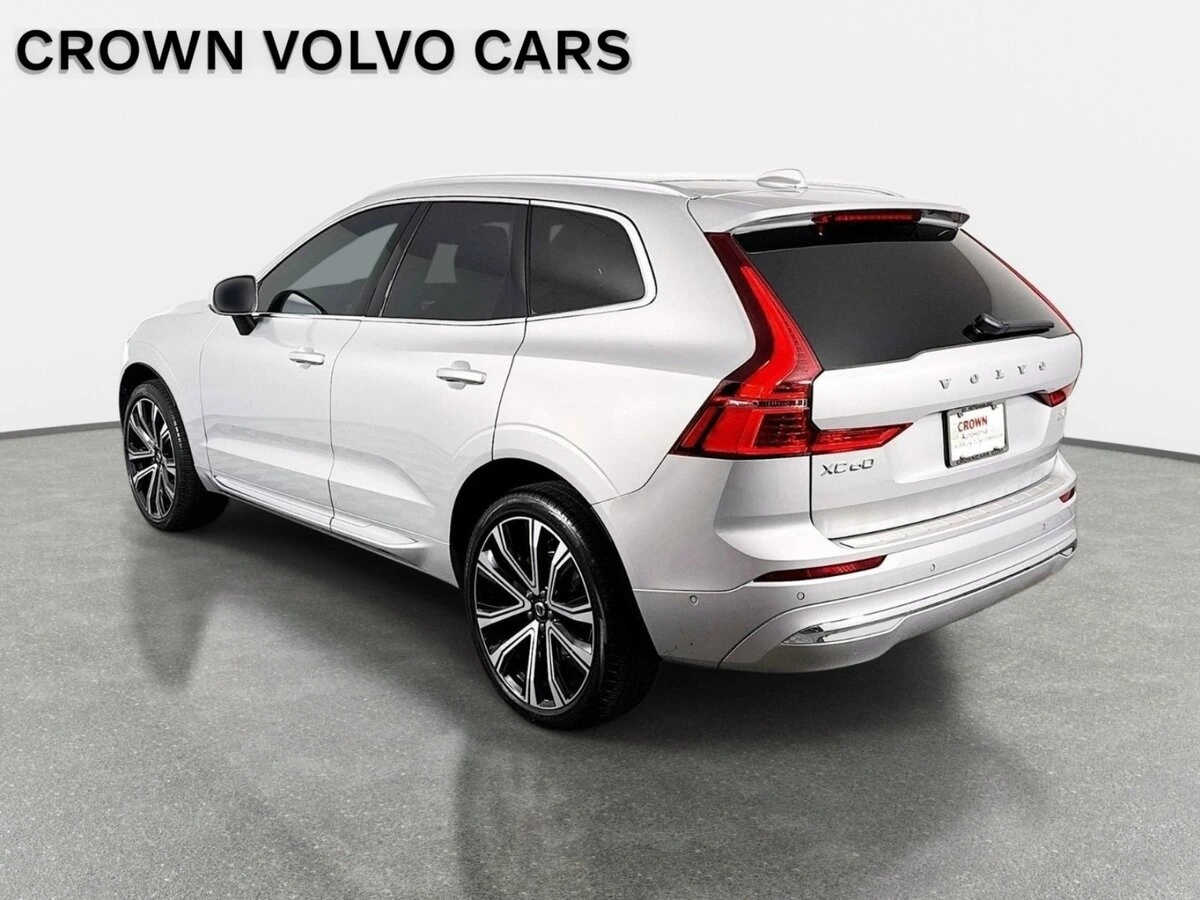 2023 Volvo - image 7