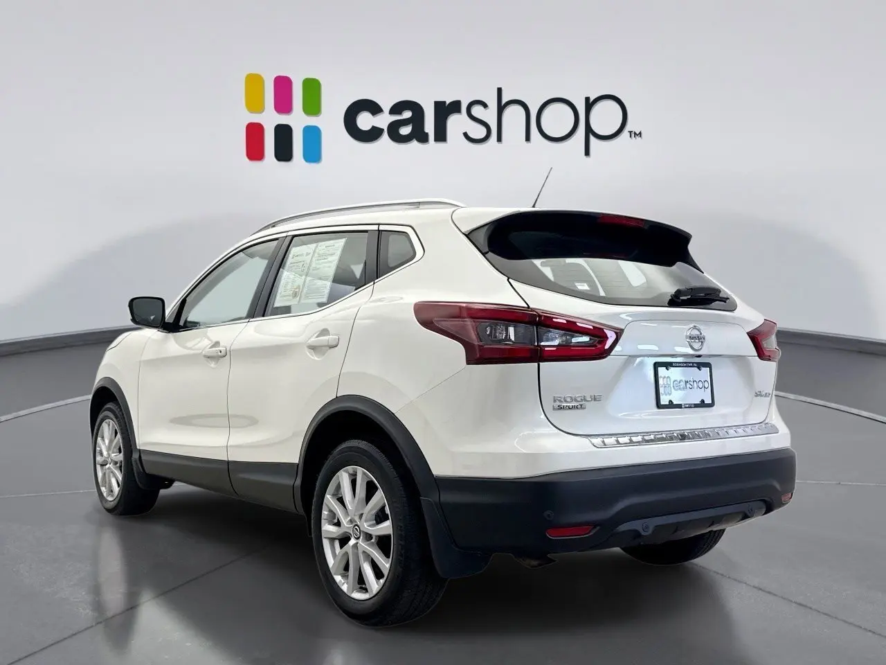 2020 Nissan Rogue Sport SV photo 3