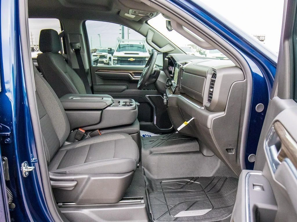 2026 Chevrolet Silverado 1500 LT - Photo 17
