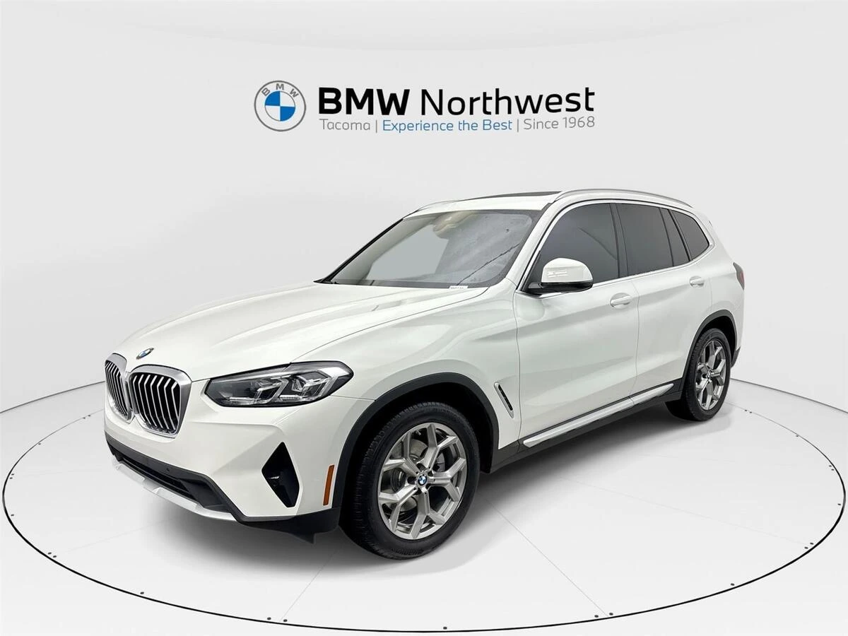 2023 BMW X3 30i's photo