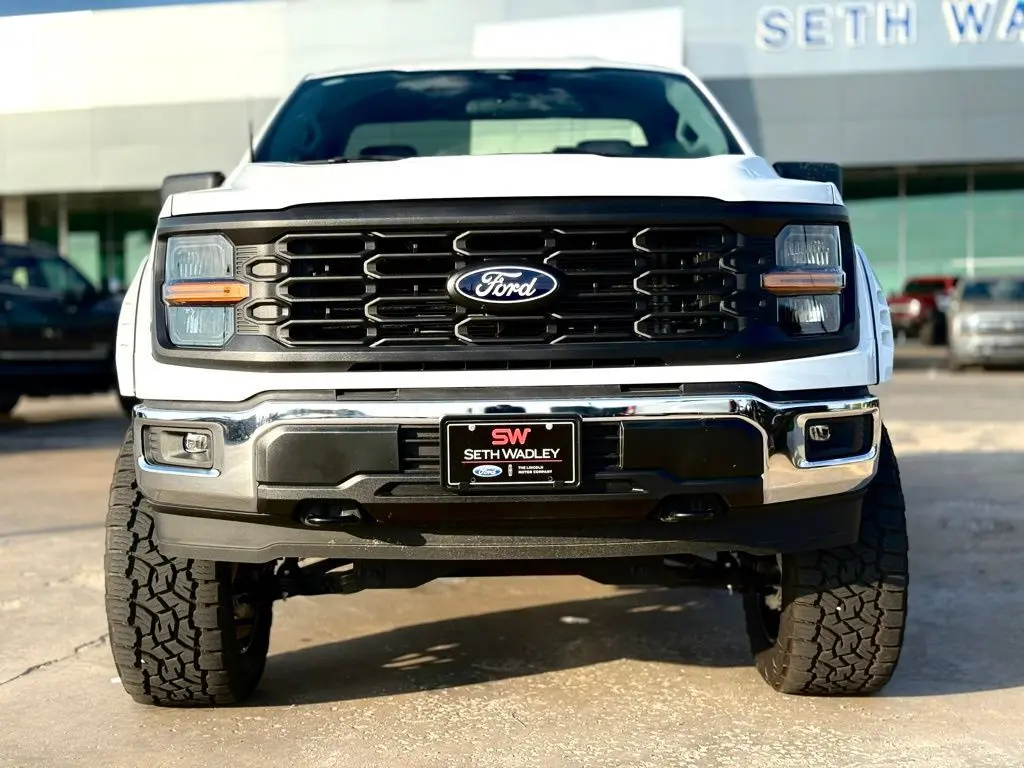 2025 Ford F-150 XLT photo 3