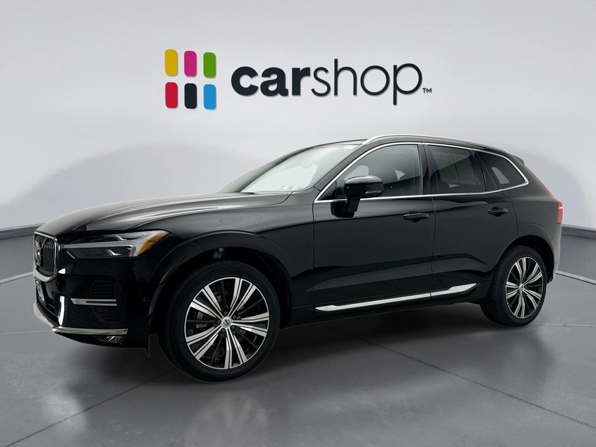 2023 Volvo XC60 Plus's photo
