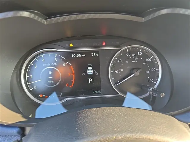 2025 Nissan Versa 1.6 SV photo 30