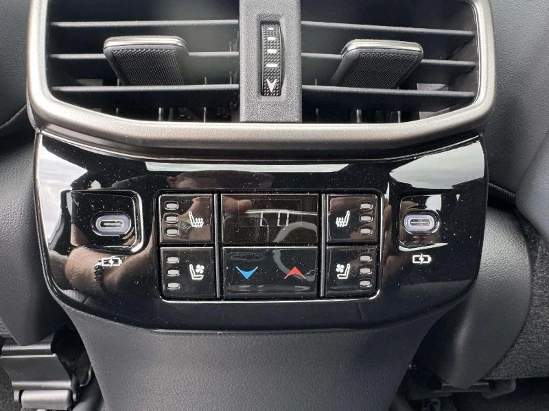 2026 Lexus RX PHEV 450h+ - Photo 23