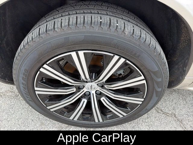 2023 Volvo - image 16