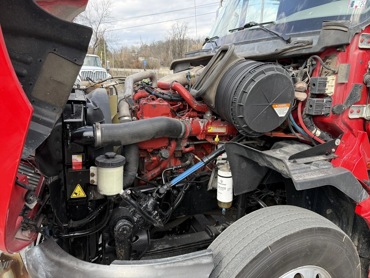 2016 International ProStar - image 17