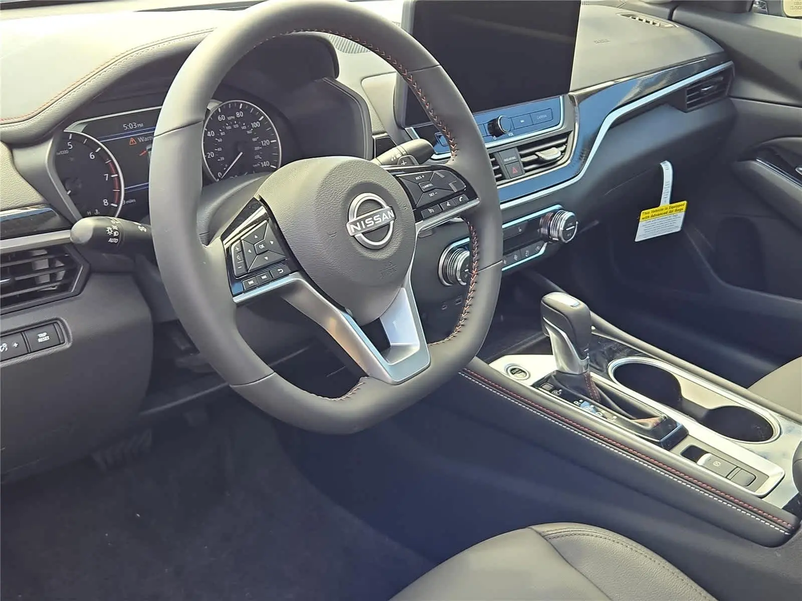 2025 Nissan Altima SR photo 8