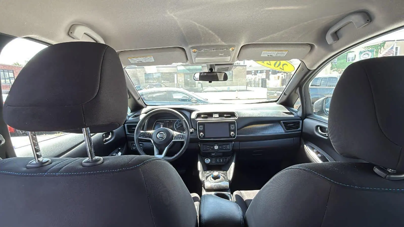 2021 Nissan Leaf SV Plus photo 22