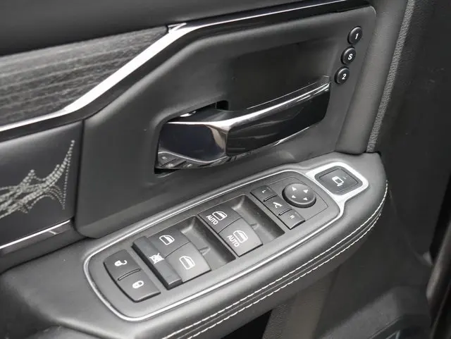 2022 Ram 3500 Limited photo 17