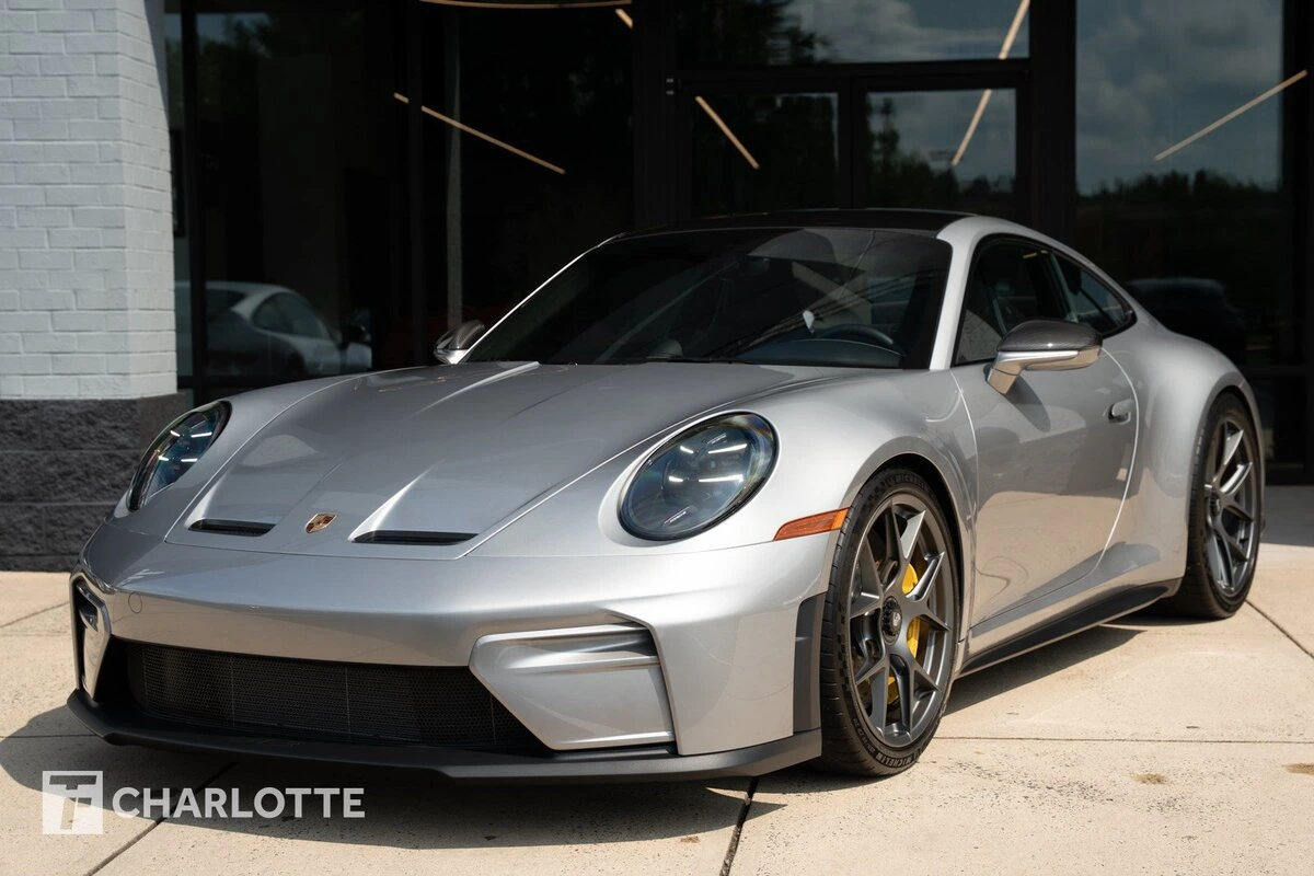 2026 Porsche 911 GT3 Touring Package - Photo 8