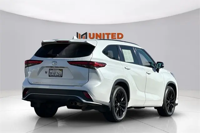 2023 Toyota Highlander Limited Platinum XLE XSE photo 3