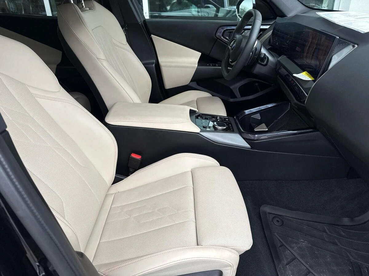 2025 BMW X3 30 - Photo 12