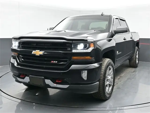 2017 Chevrolet Silverado 1500 LT2 photo 4