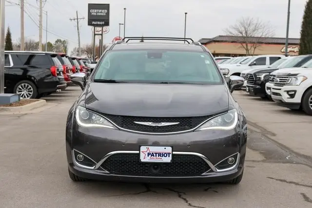 Used 2020 Chrysler Pacifica Limited with VIN 2C4RC1GG1LR209202 for sale in Bartlesville, OK