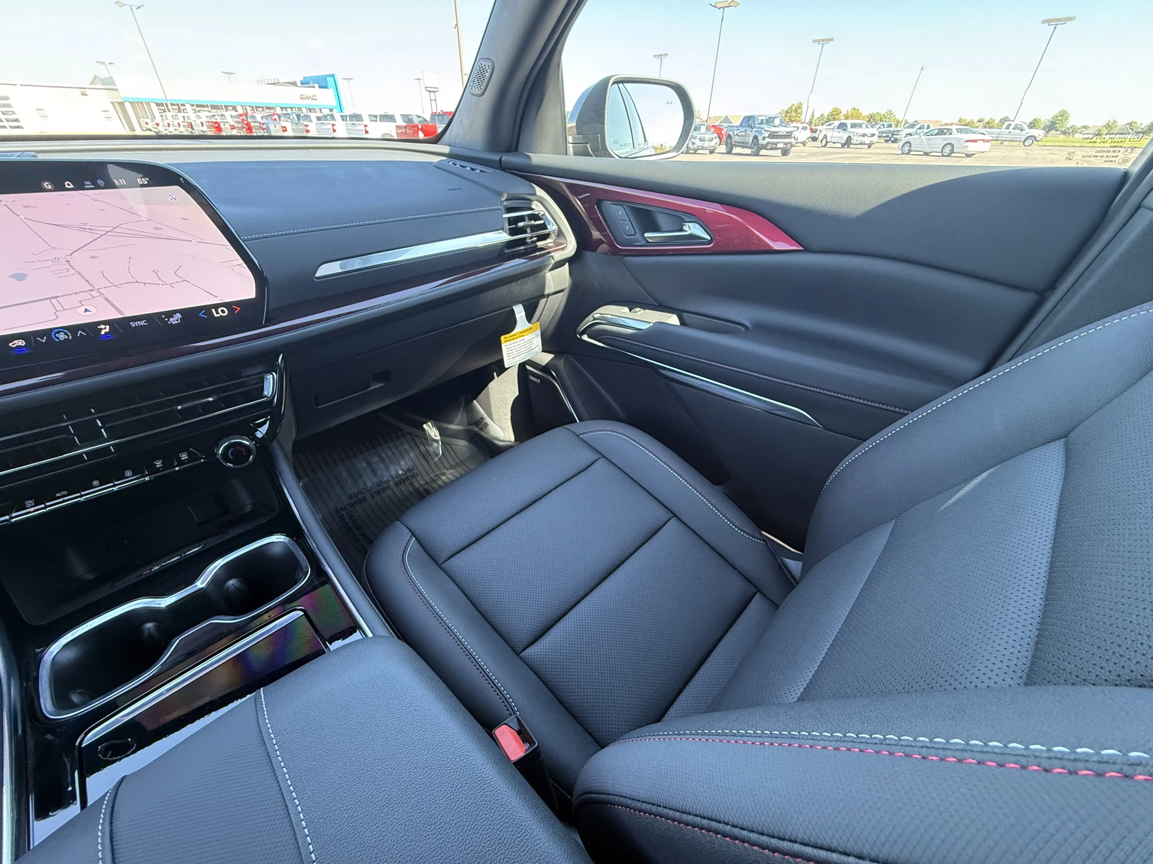 2026 Chevrolet Traverse Z71 photo 17