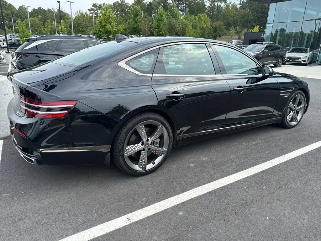 2022 Genesis G80 3.5T AWD Prestige photo 3