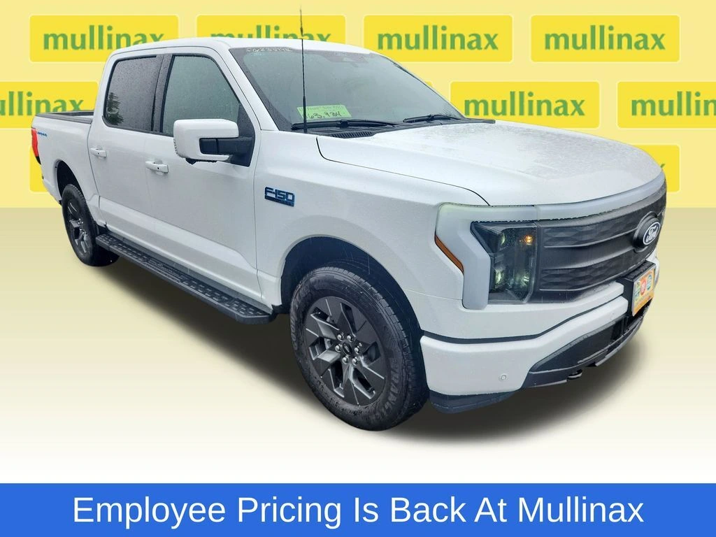 2025 Ford F-150 Lariat 4x4 SuperCrew 5-1/2 Box's photo
