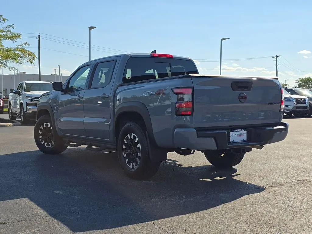 2023 Nissan Frontier PRO-4X photo 15