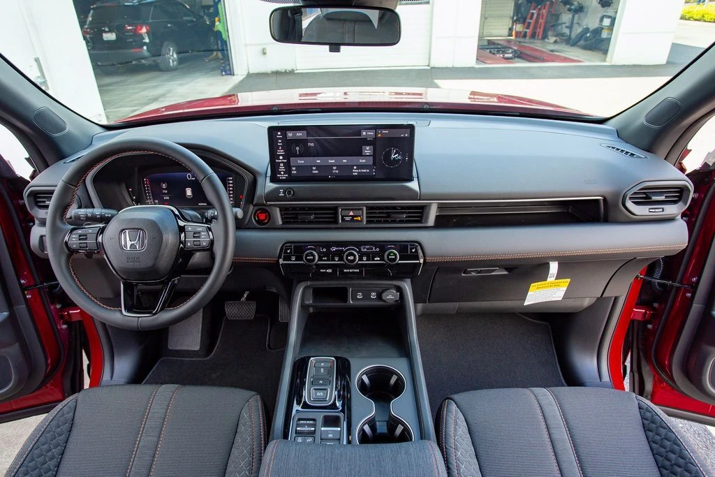 2026 Honda Pilot Sport - Photo 18