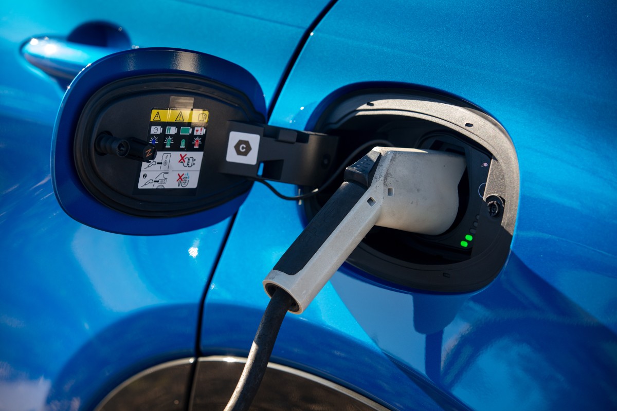 2025 Dodge Hornet RT Charging Port