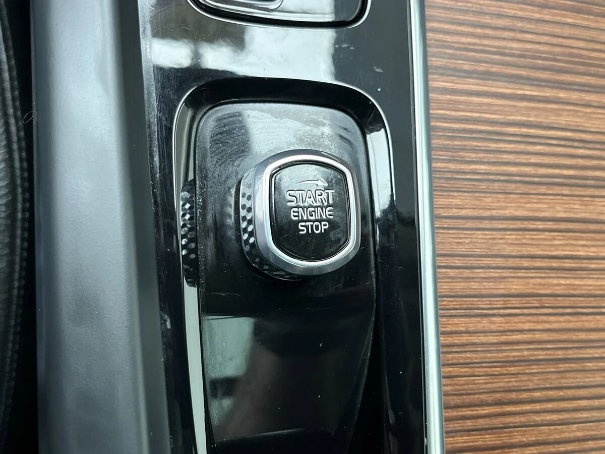 2024 Volvo - image 19