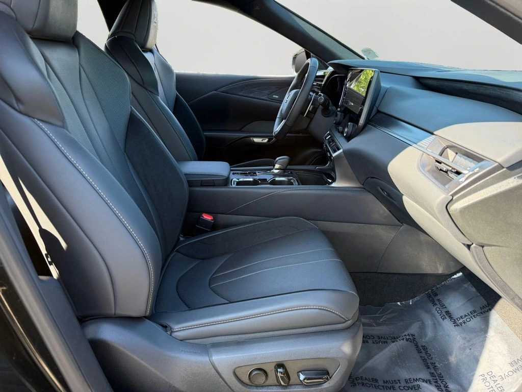 2024 Lexus RX Hybrid 500h - Photo 9