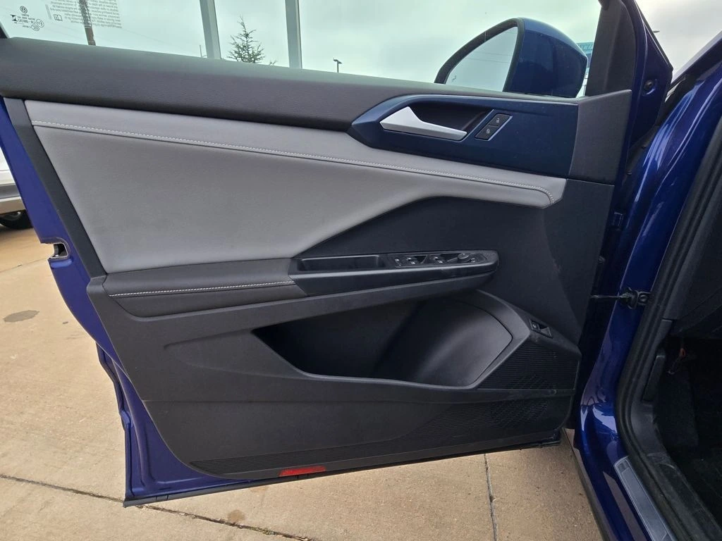 2024 Volkswagen Taos SE - Photo 11