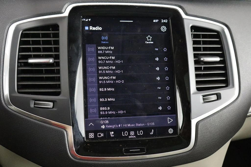 2023 Volvo - image 29