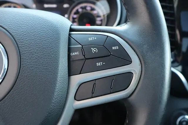 2019 Jeep Cherokee Limited photo 15