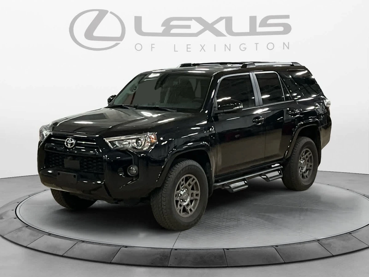2023 Toyota 4Runner SR5 Premium 4WD V6's photo