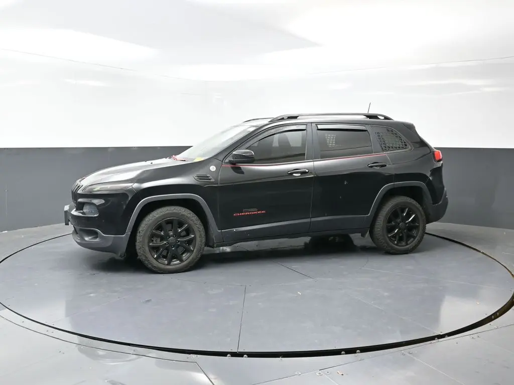 2018 Jeep Cherokee Latitude photo 2