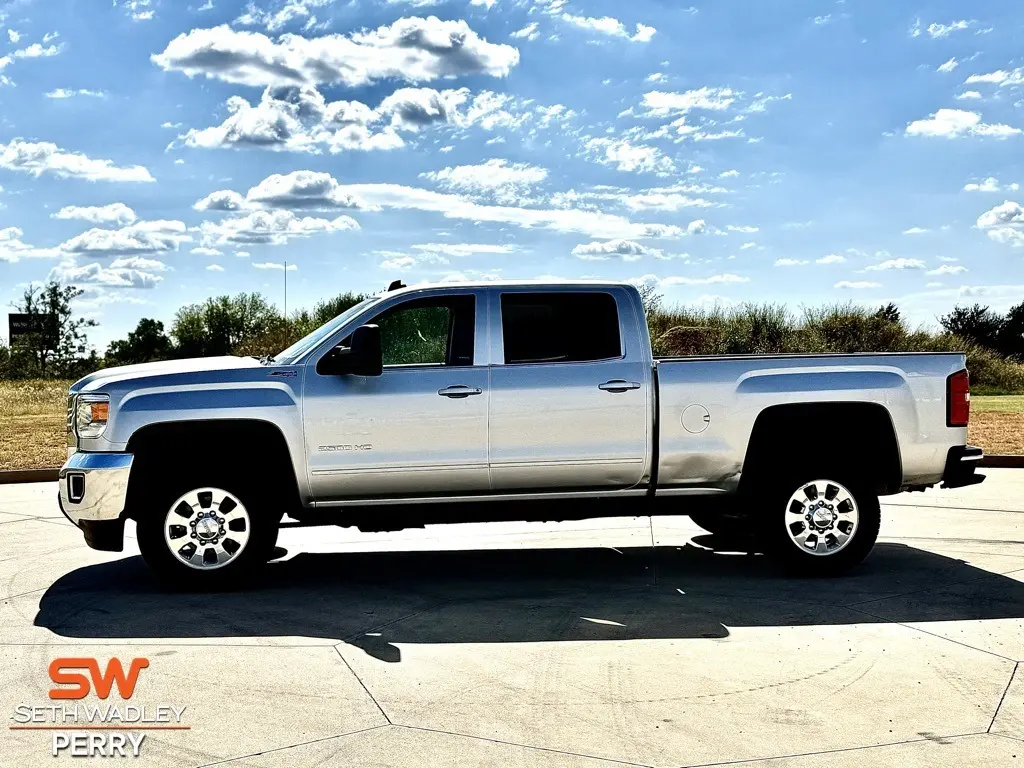 2015 Gmc Sierra SLE photo 2