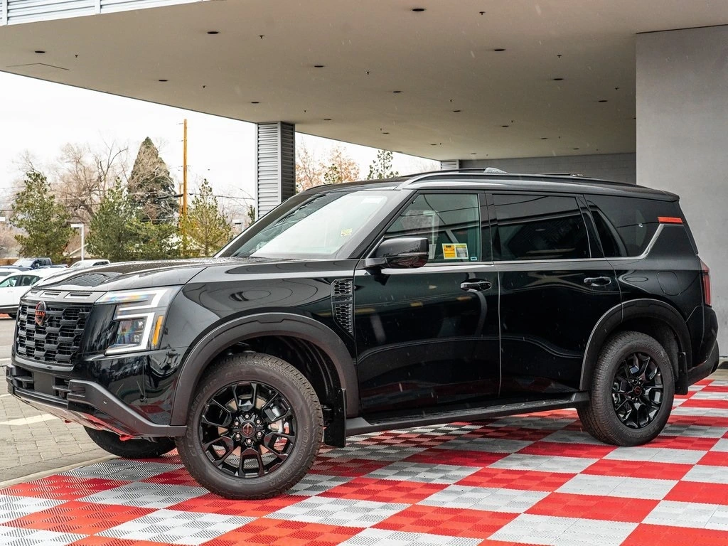 2026 Nissan Armada PRO-4X's photo