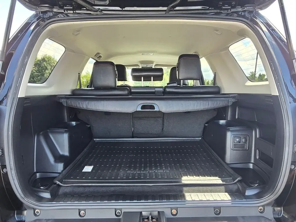 2018 Toyota 4Runner SR5 Premium Limited TRD Pro photo 9