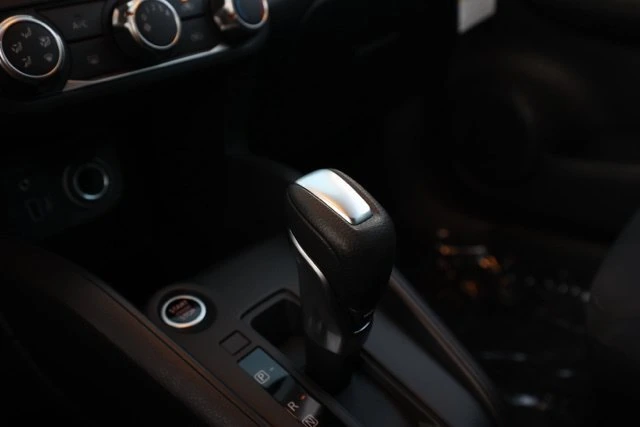 2025 Nissan KICKS PLAY Base - Photo 31